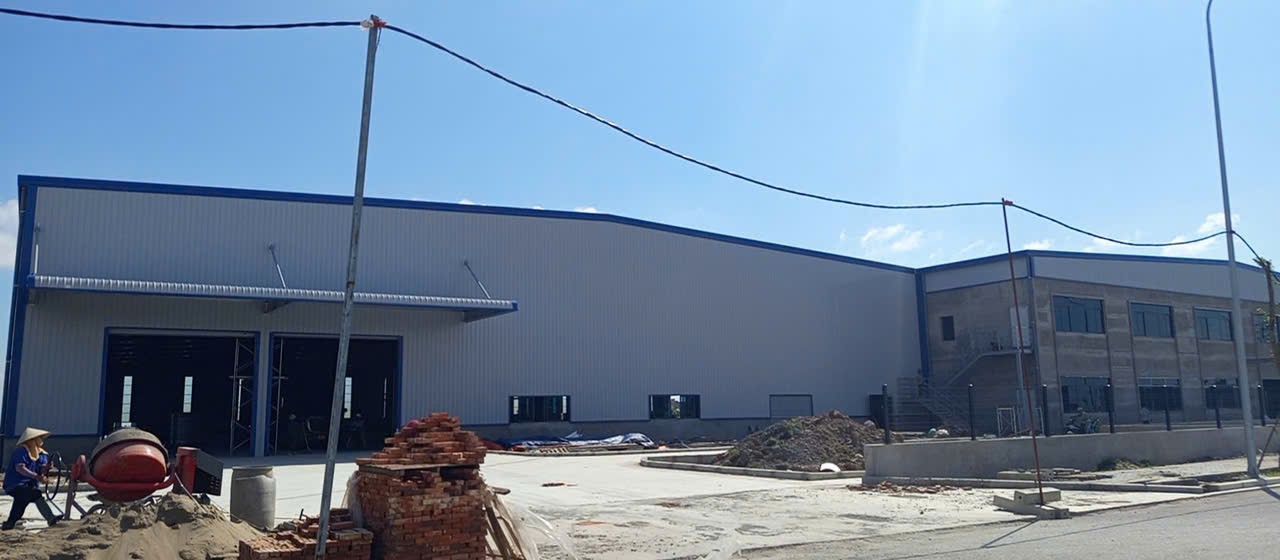 Cho thuê nhà xưởng và văn phòng hơn 4000m2 GIÁ SIÊU HỜI tại KCN Minh Quang, Hưng Yên