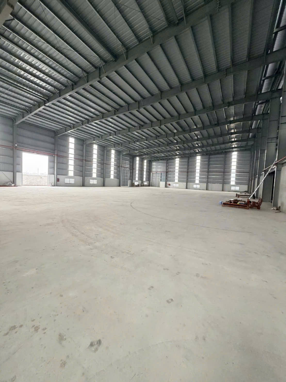Cho thuê kho, nhà xưởng diện tích 1500m2 tại CCN Lê Hồ, Ninh Bình 